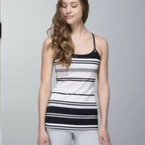 lululemon Power Y Tank Top Sz 4 Striped